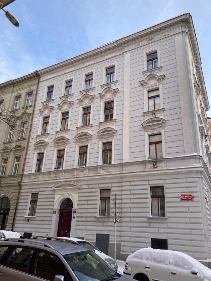 Apartment Jana Masaryka Prag Exterior foto