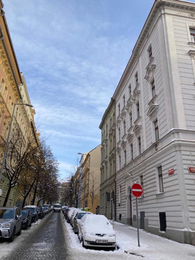 Apartment Jana Masaryka Prag Exterior foto